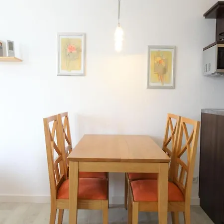 Mit Balkon Und Fitnessbereich In * Sellin (Rugen)