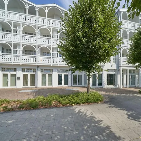 Mit Balkon Und Fitnessbereich In Sellin (Rugen)