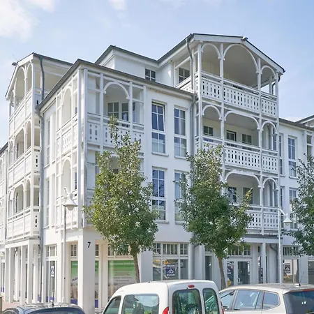 Mit Balkon Und Fitnessbereich In Sellin (Rugen)
